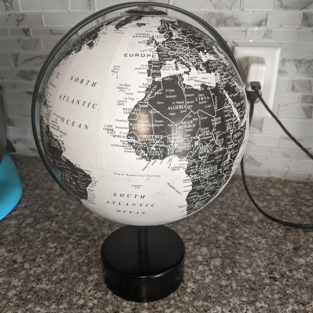 Globe decor